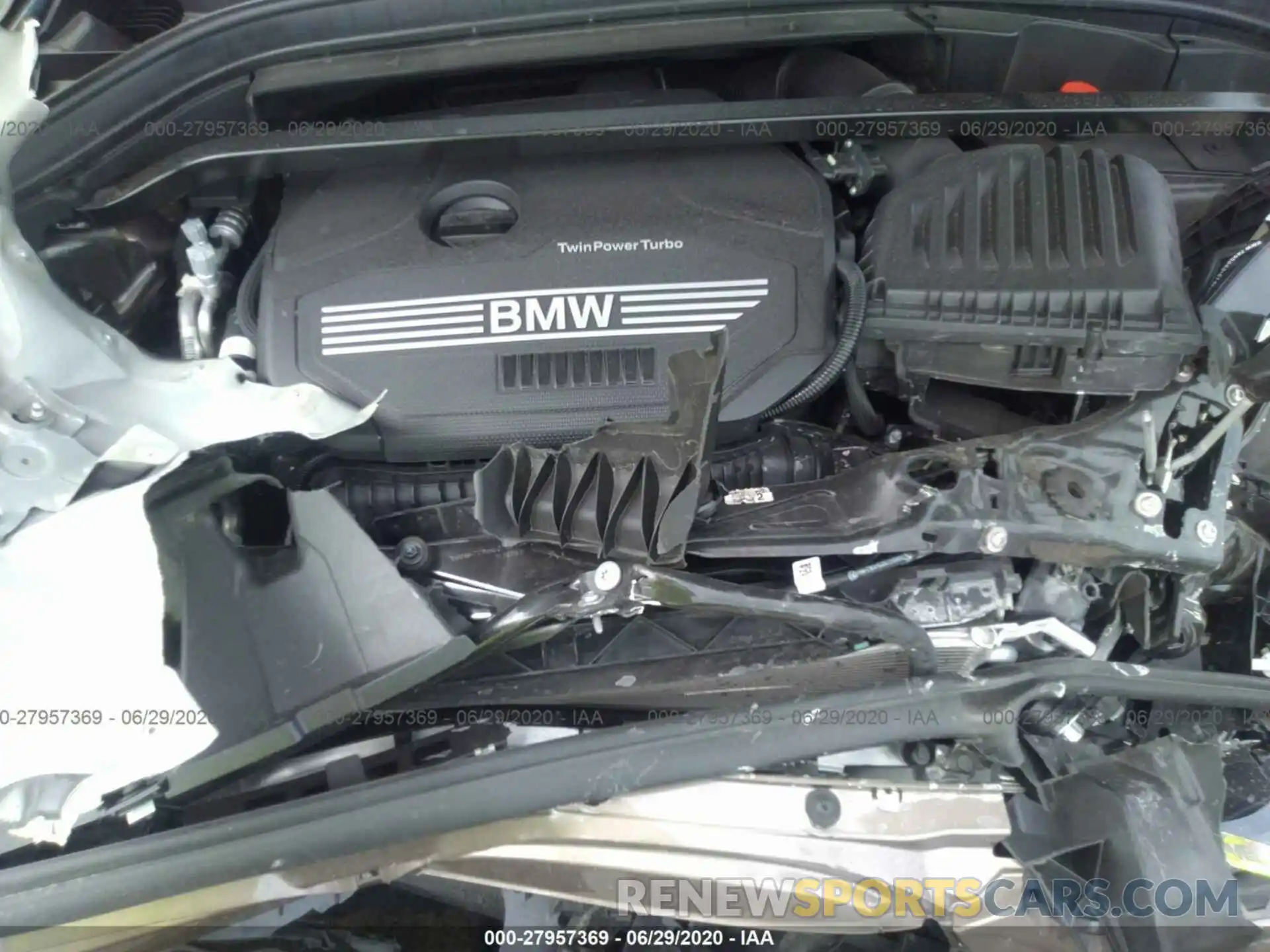 10 Фотография поврежденного автомобиля WBXJG9C00L5P63811 BMW X1 2020