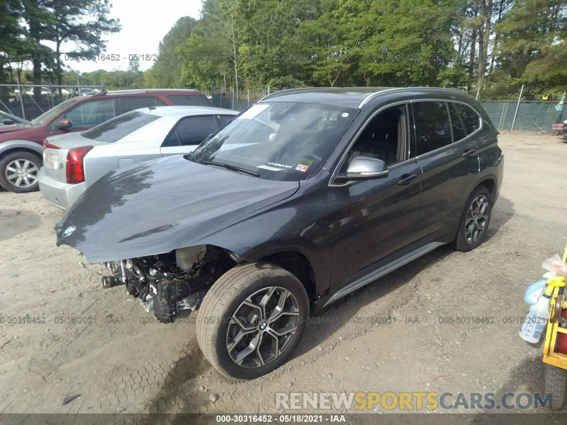 2 Фотография поврежденного автомобиля WBXJG9C00L5P74968 BMW X1 2020