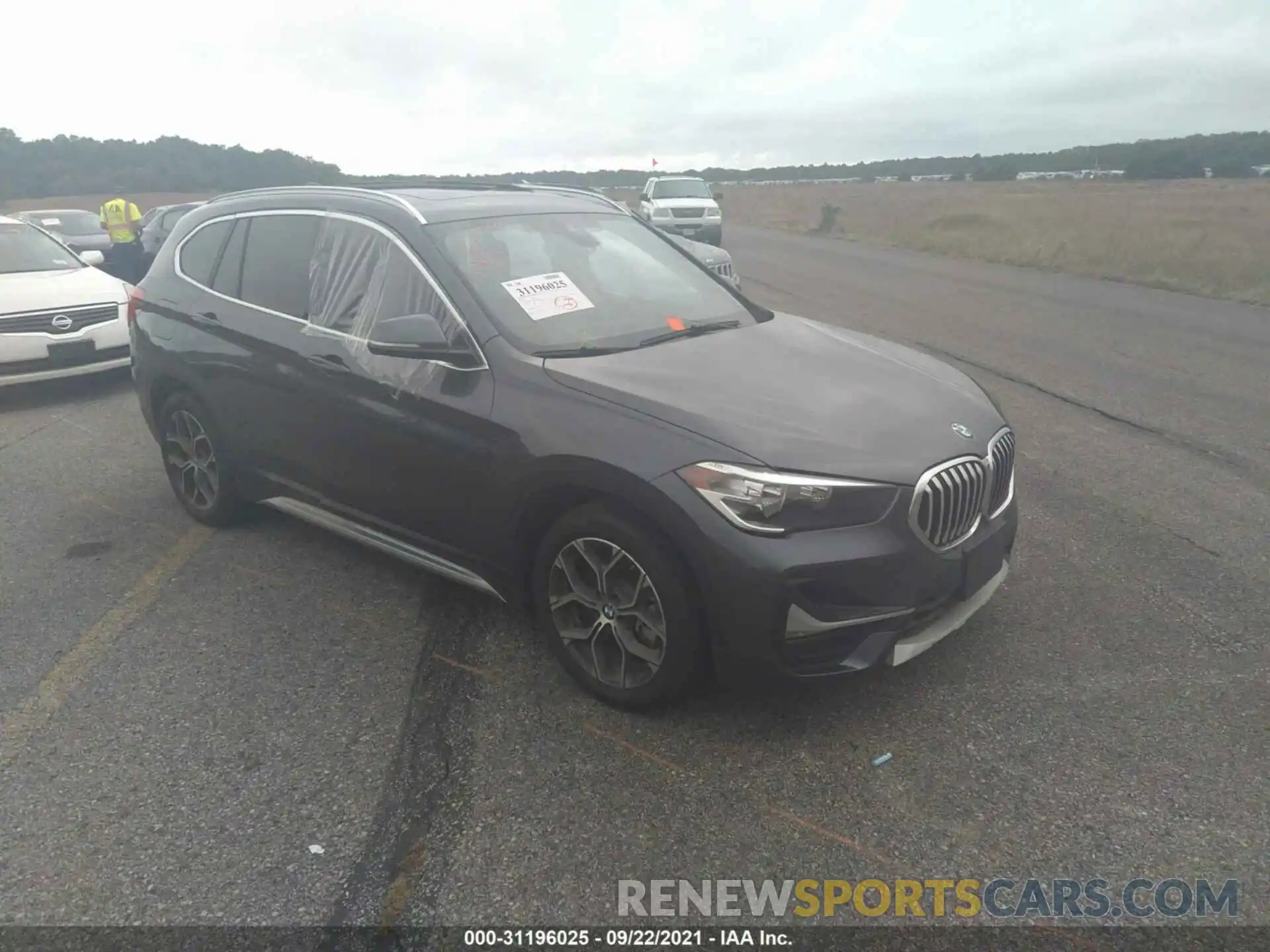 1 Фотография поврежденного автомобиля WBXJG9C00L5P83265 BMW X1 2020