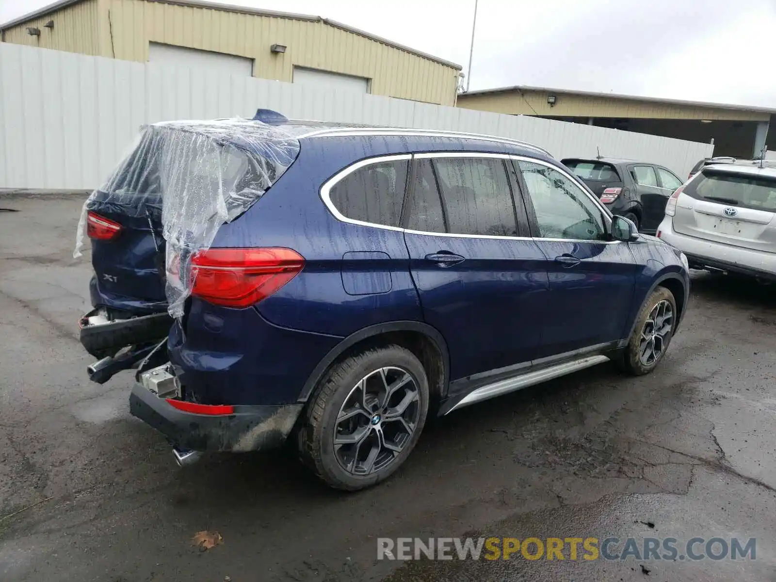 4 Фотография поврежденного автомобиля WBXJG9C00L5R31737 BMW X1 2020