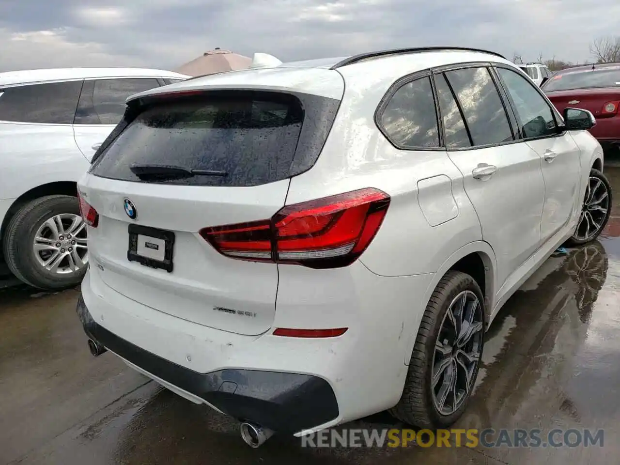 4 Фотография поврежденного автомобиля WBXJG9C01L5P31157 BMW X1 2020