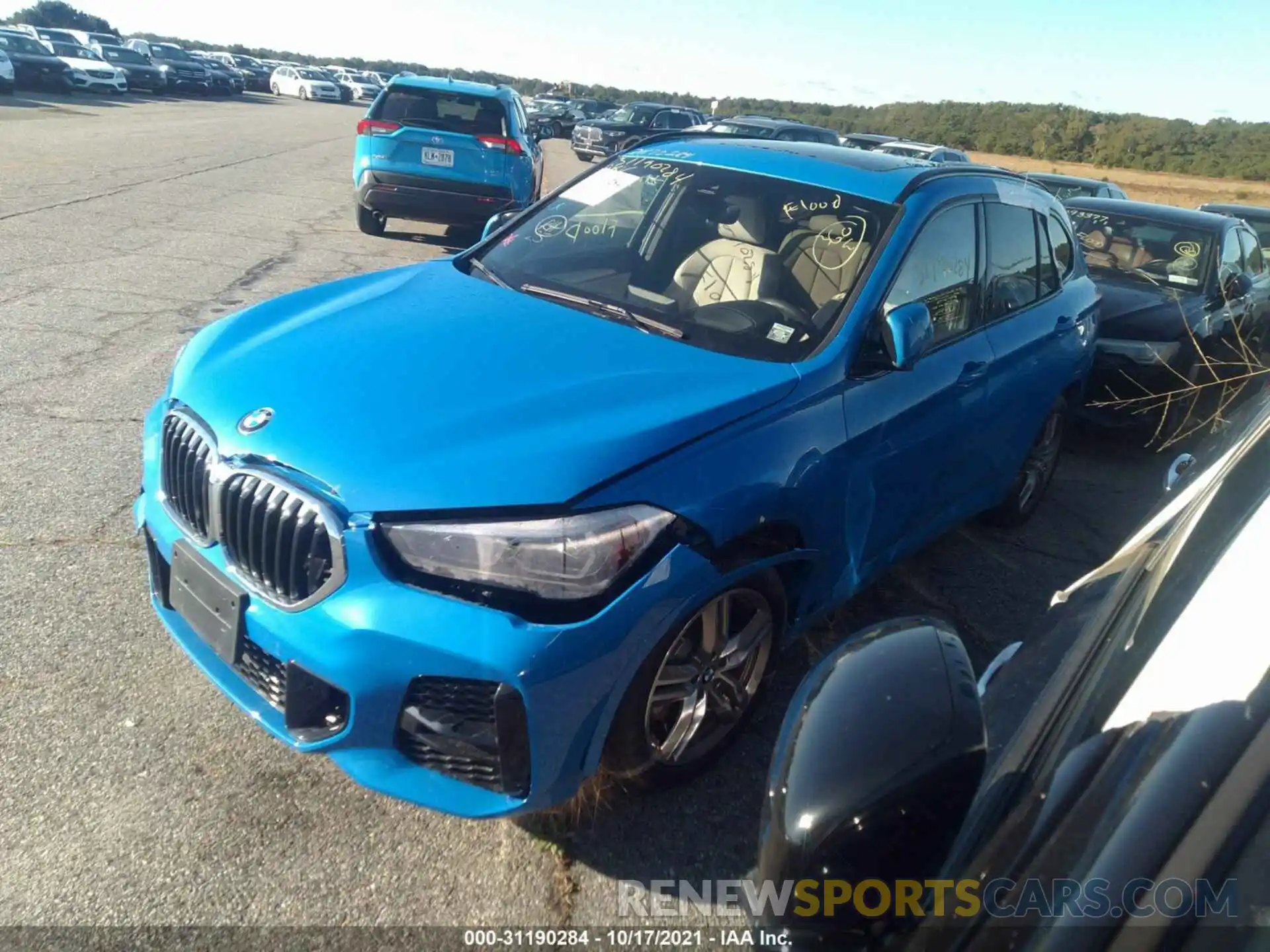 2 Фотография поврежденного автомобиля WBXJG9C01L5P46371 BMW X1 2020