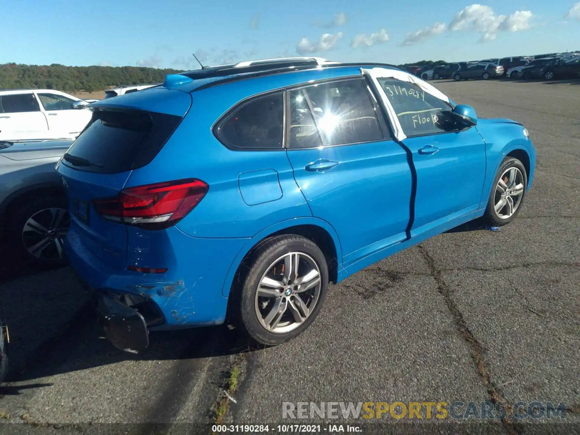 4 Фотография поврежденного автомобиля WBXJG9C01L5P46371 BMW X1 2020