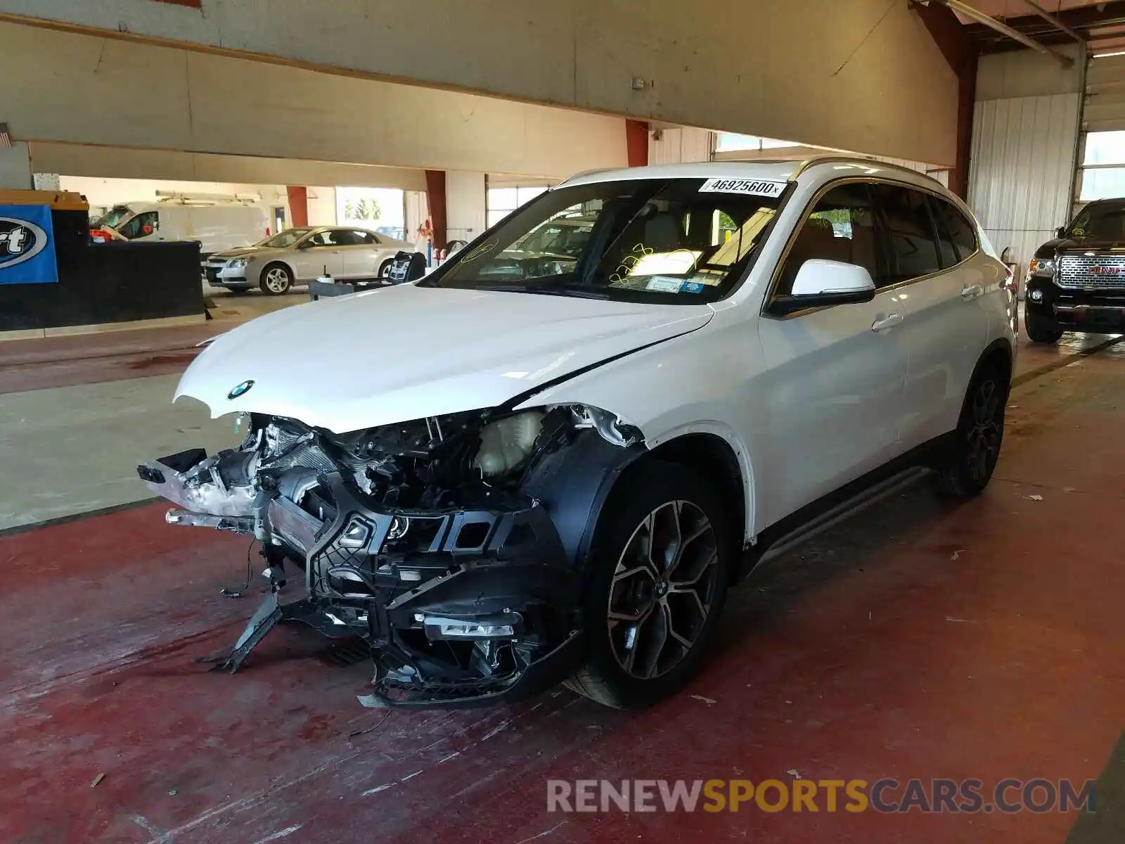 2 Фотография поврежденного автомобиля WBXJG9C01L5P69083 BMW X1 2020