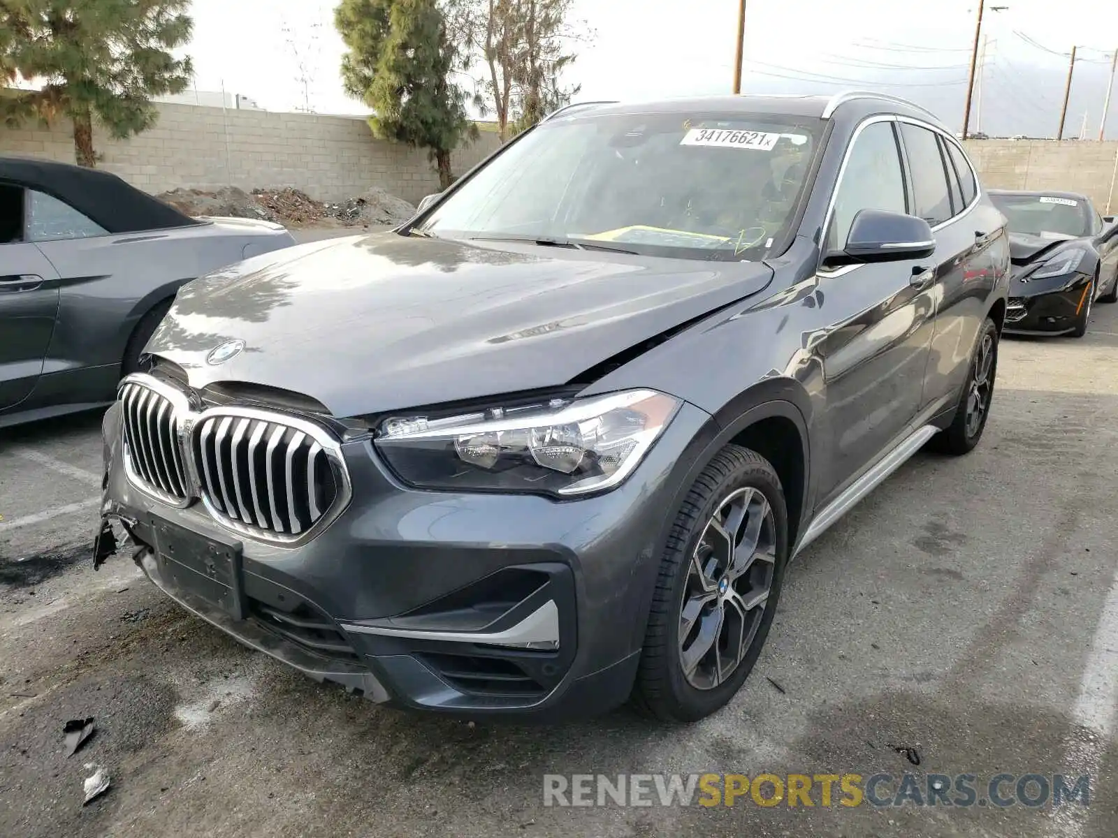 2 Фотография поврежденного автомобиля WBXJG9C01L5P88376 BMW X1 2020