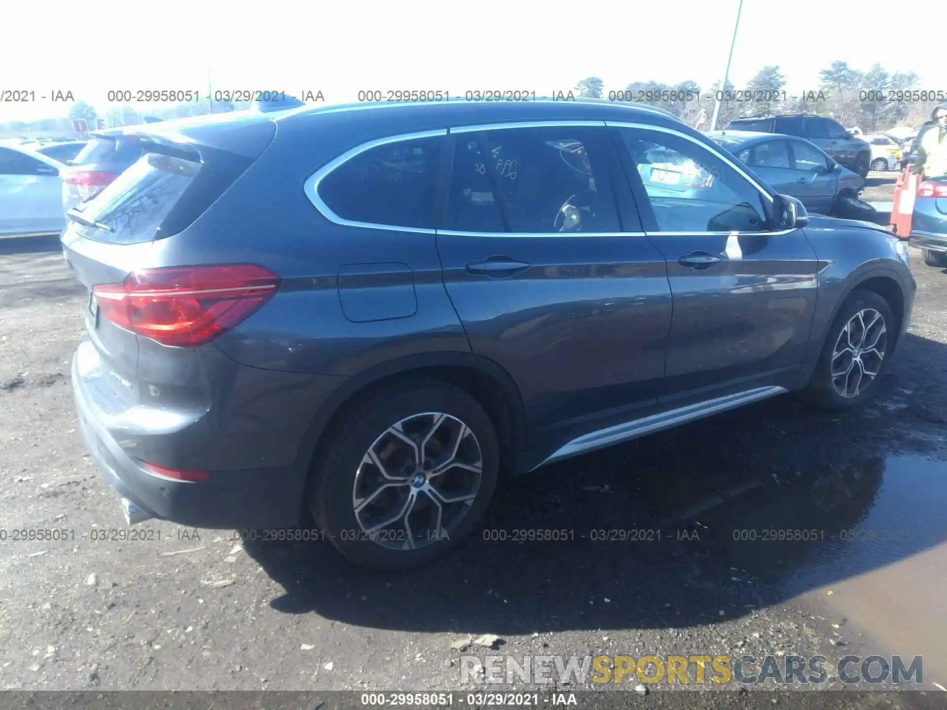 4 Фотография поврежденного автомобиля WBXJG9C01L5P88409 BMW X1 2020