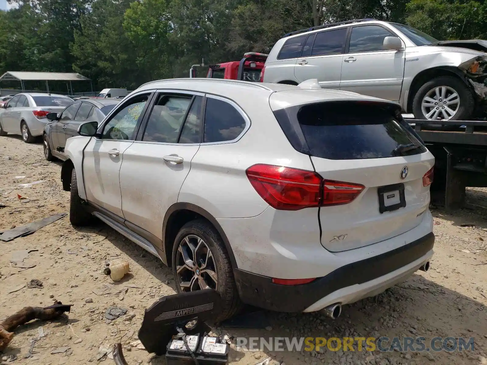 3 Photograph of a damaged car WBXJG9C01L5P95599 BMW X1 2020