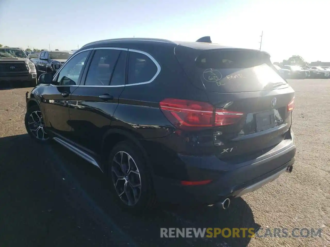 3 Photograph of a damaged car WBXJG9C01L5R01761 BMW X1 2020