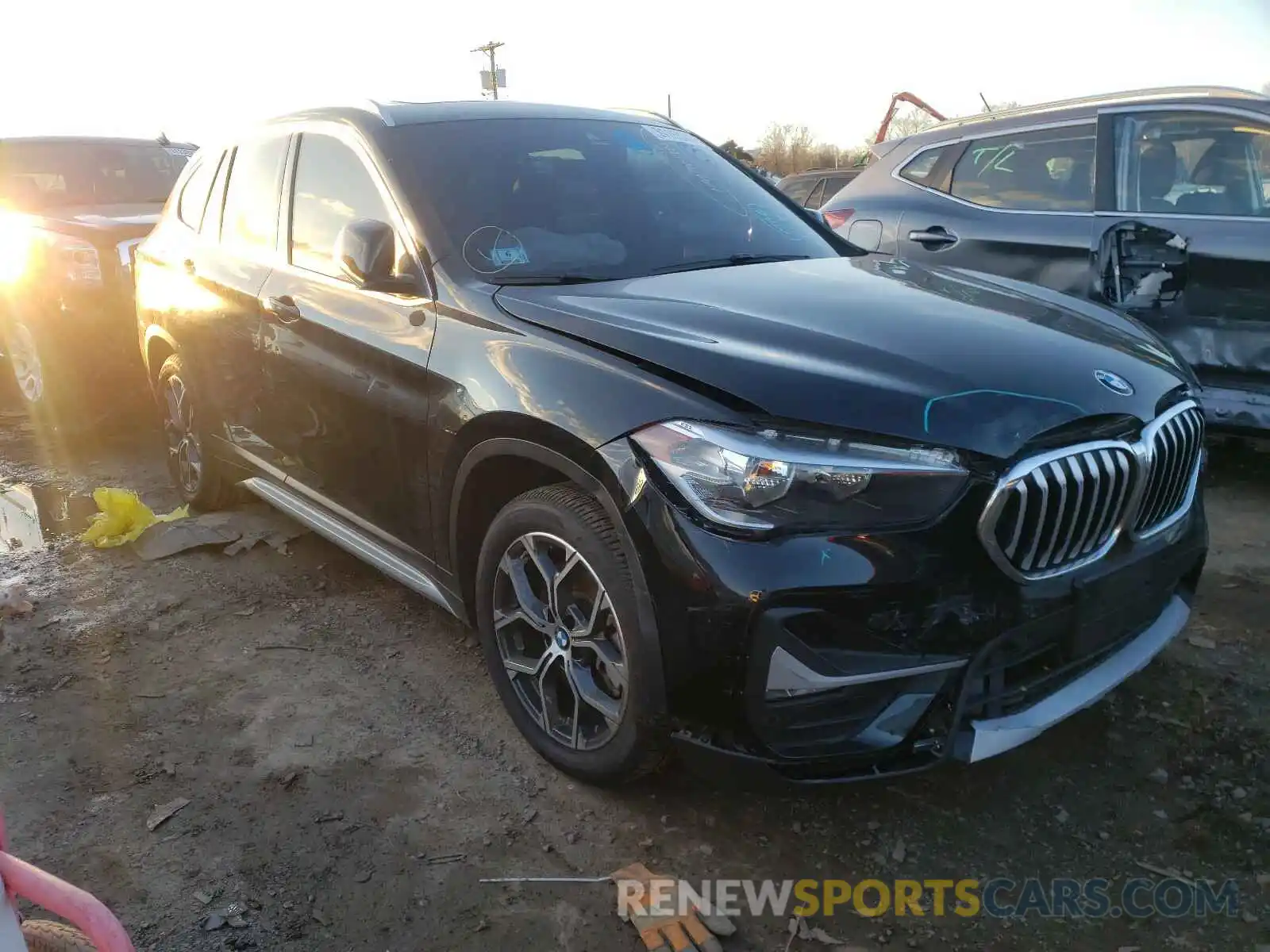 1 Фотография поврежденного автомобиля WBXJG9C01L5R32878 BMW X1 2020