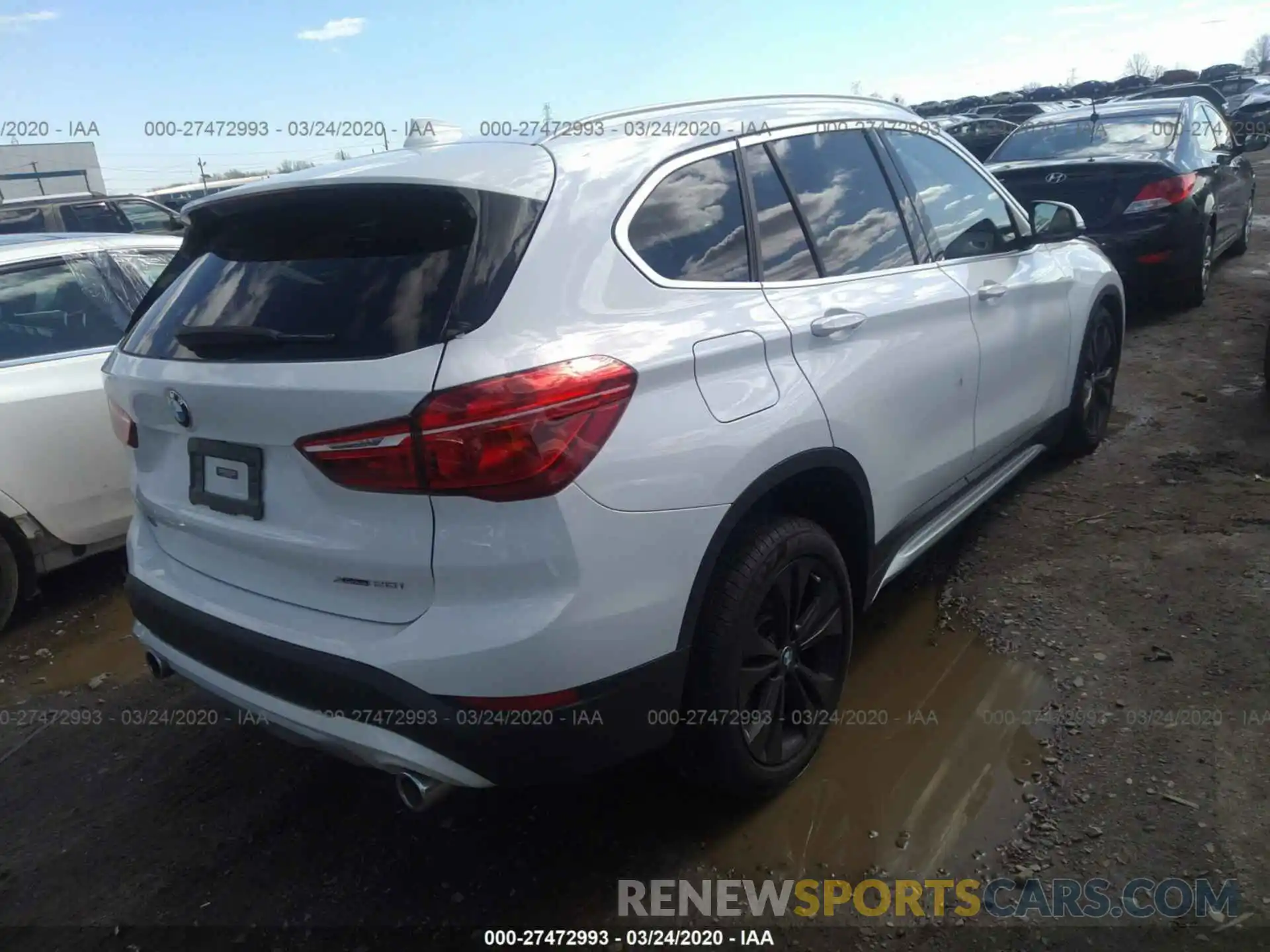 4 Фотография поврежденного автомобиля WBXJG9C02L5P22399 BMW X1 2020