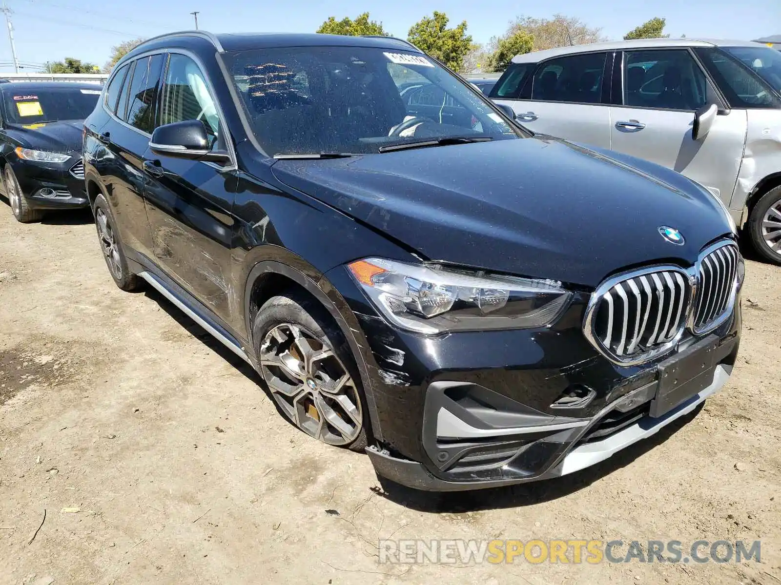 1 Фотография поврежденного автомобиля WBXJG9C02L5P88743 BMW X1 2020