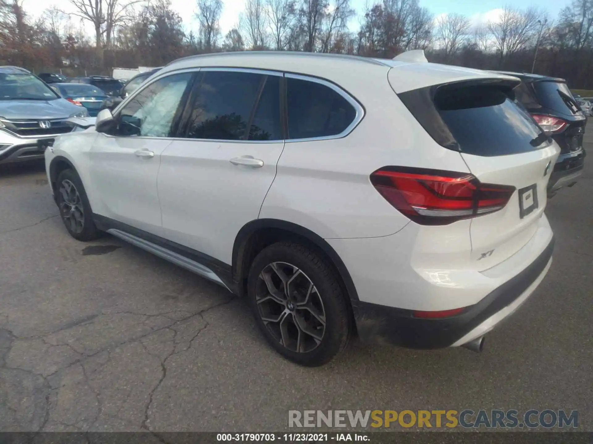 3 Photograph of a damaged car WBXJG9C02L5R27964 BMW X1 2020