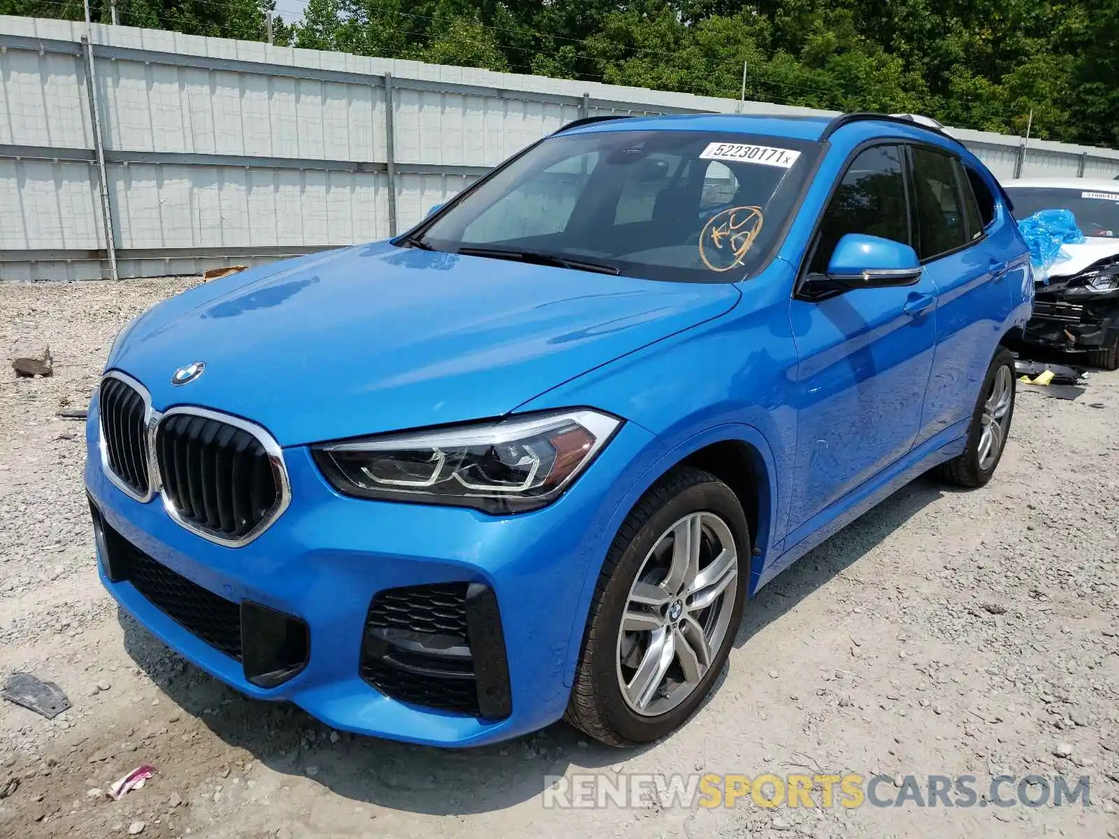 2 Фотография поврежденного автомобиля WBXJG9C02L5R36731 BMW X1 2020