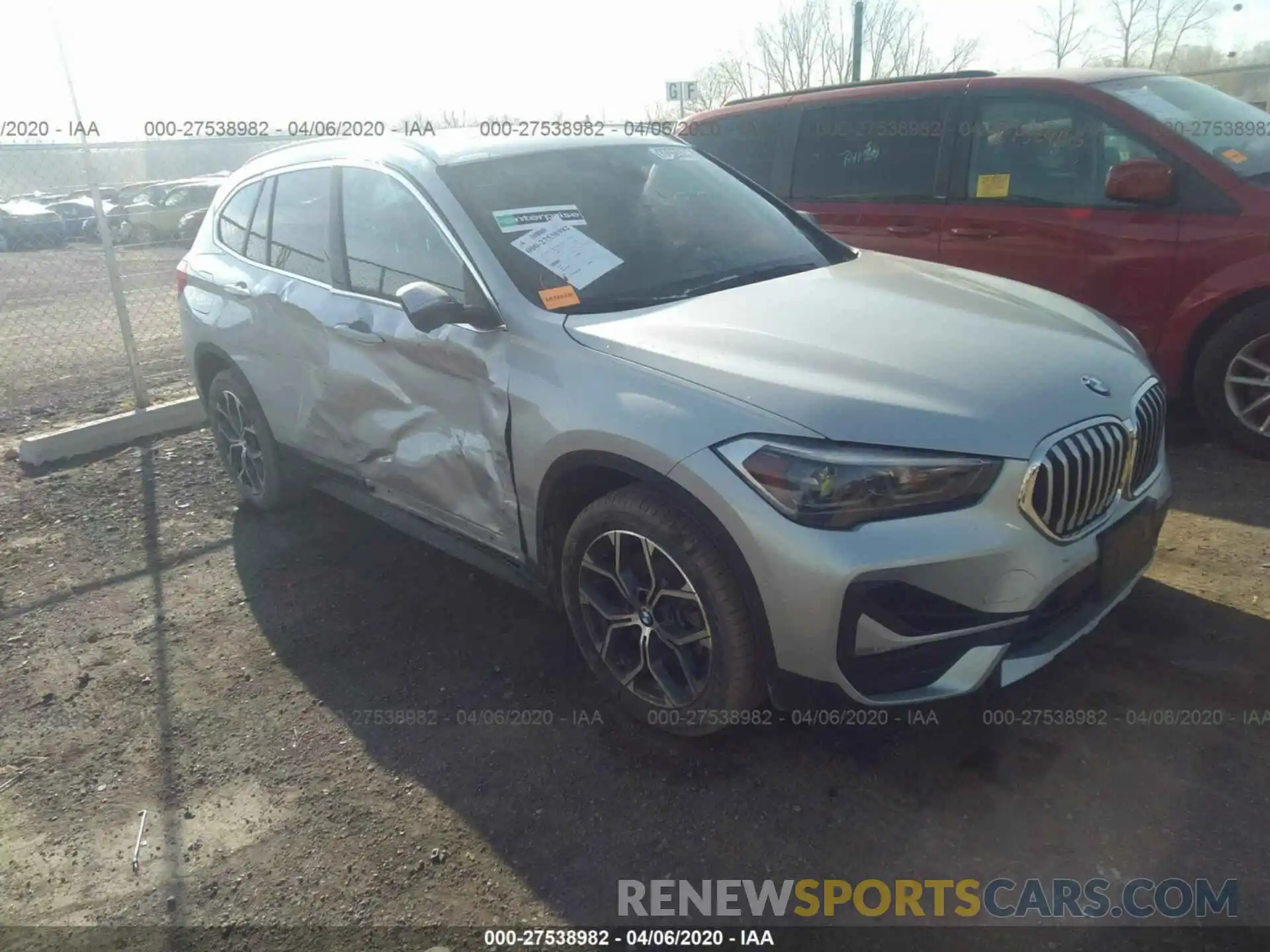 1 Фотография поврежденного автомобиля WBXJG9C03L5N90575 BMW X1 2020