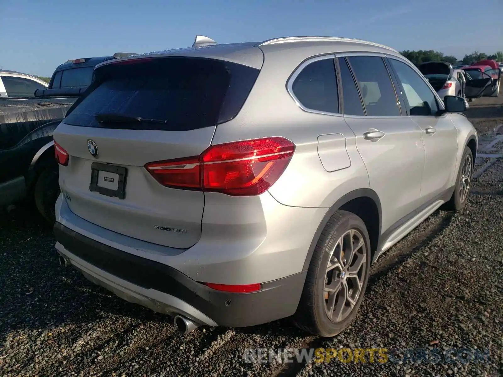 4 Фотография поврежденного автомобиля WBXJG9C03L5P76102 BMW X1 2020