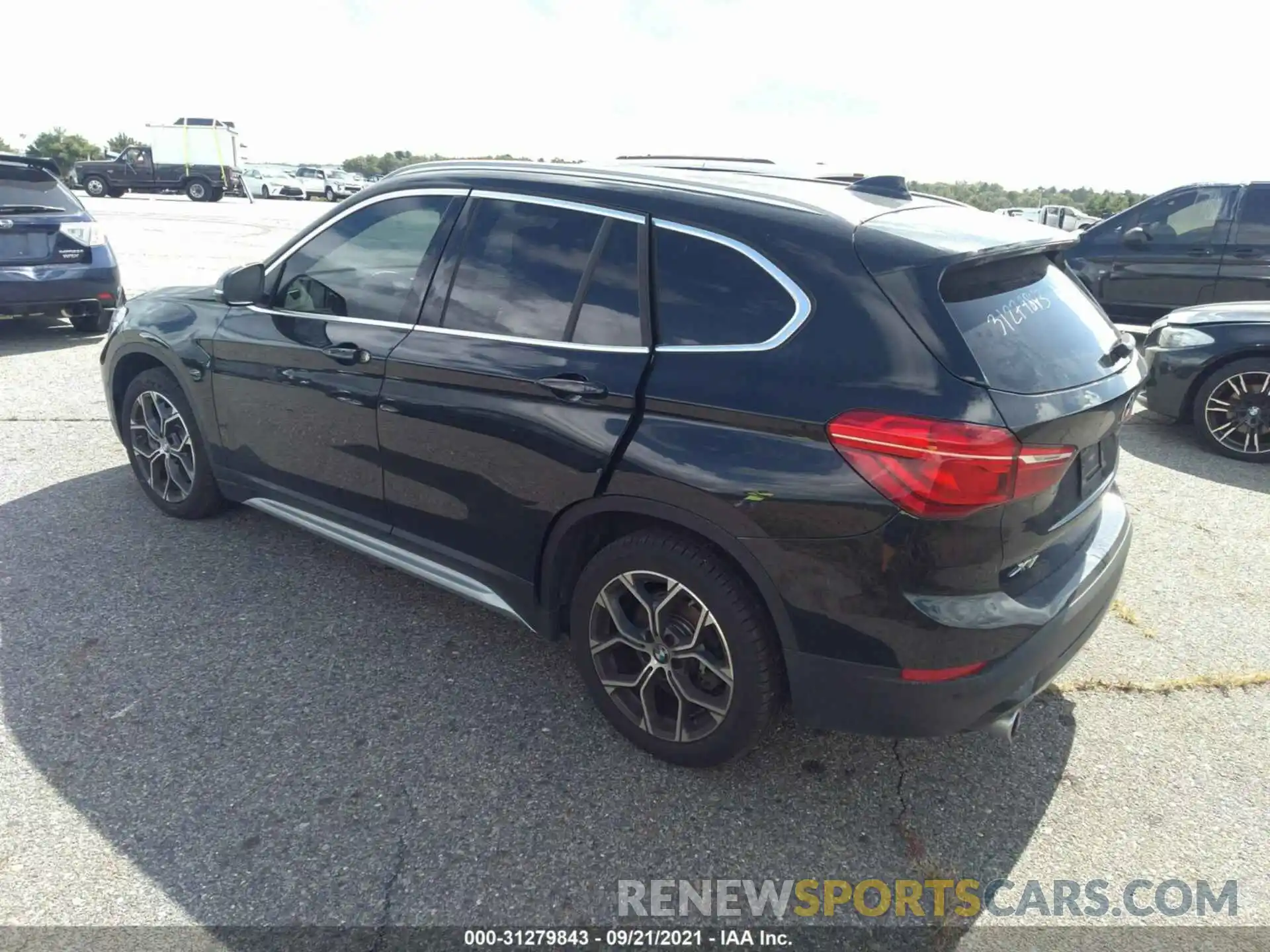 3 Photograph of a damaged car WBXJG9C03L5P76360 BMW X1 2020