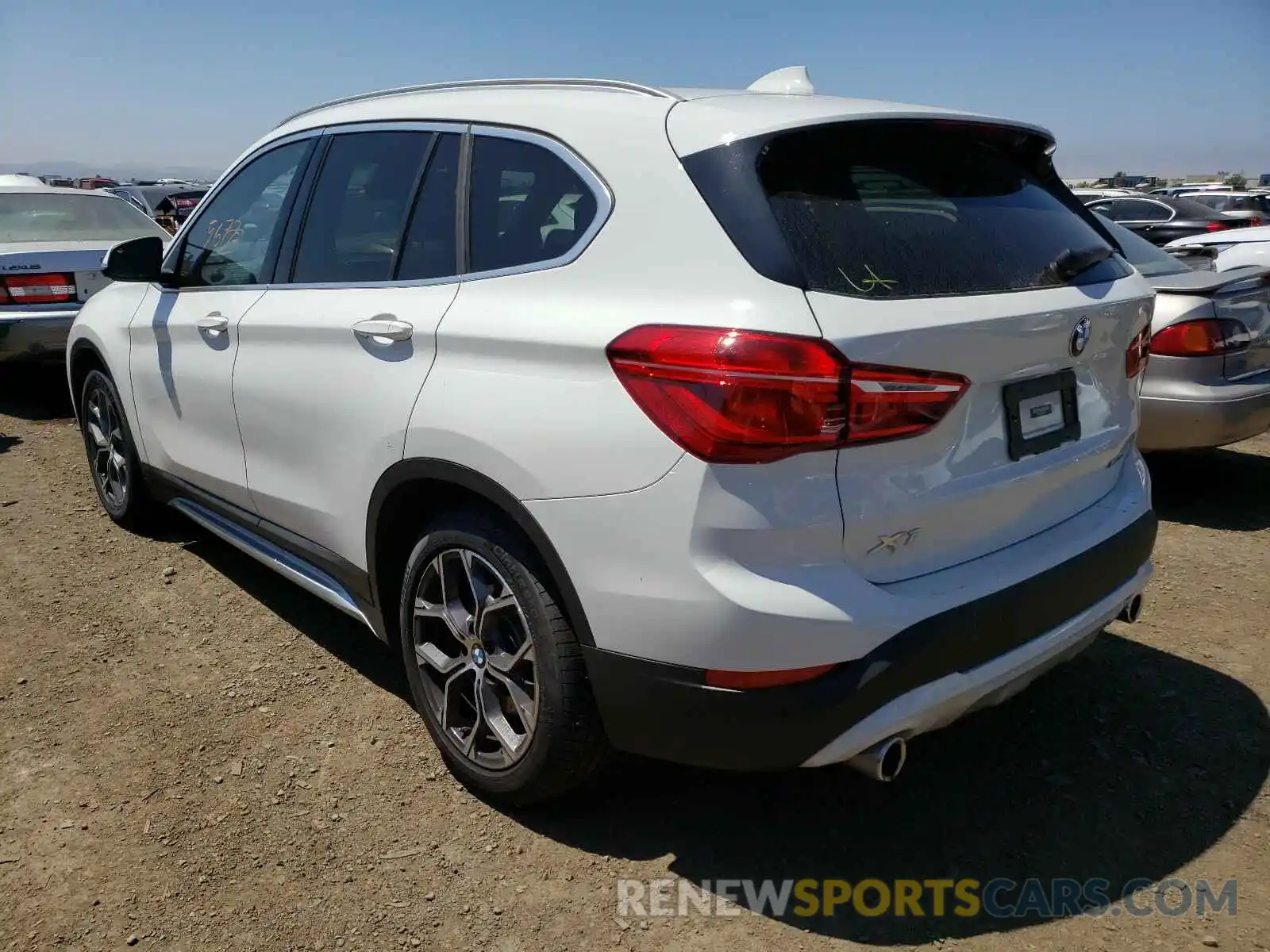 3 Photograph of a damaged car WBXJG9C03L5P91005 BMW X1 2020