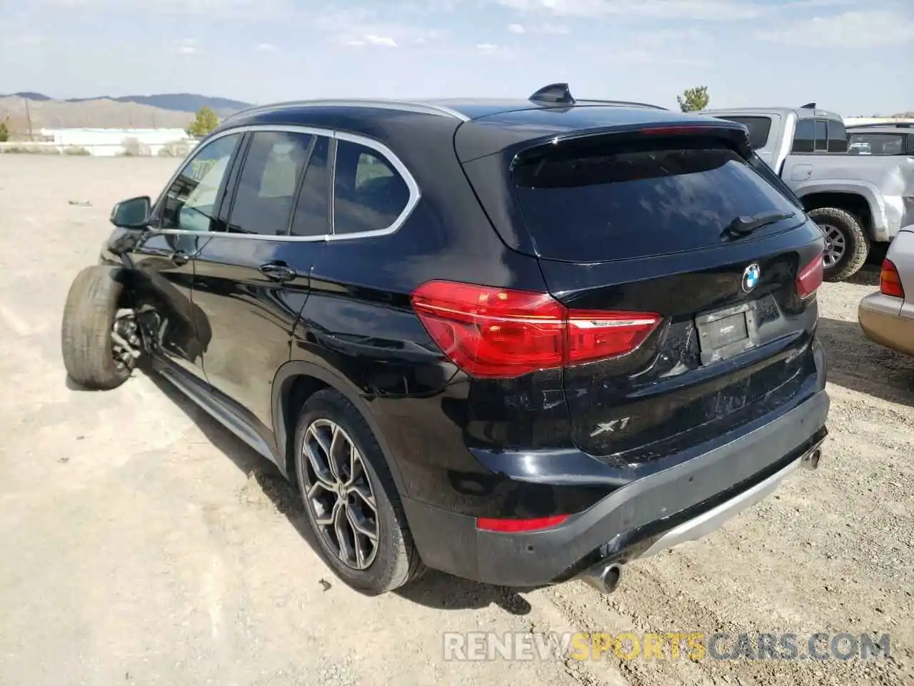 3 Photograph of a damaged car WBXJG9C03L5P92512 BMW X1 2020