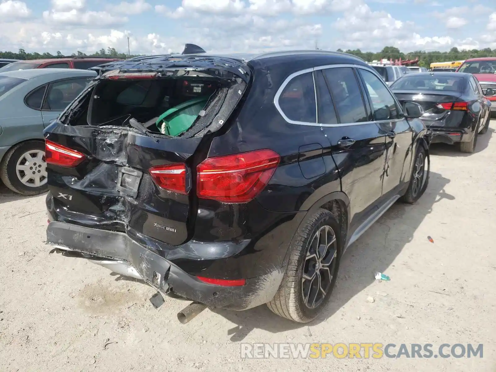 4 Фотография поврежденного автомобиля WBXJG9C03L5P97788 BMW X1 2020