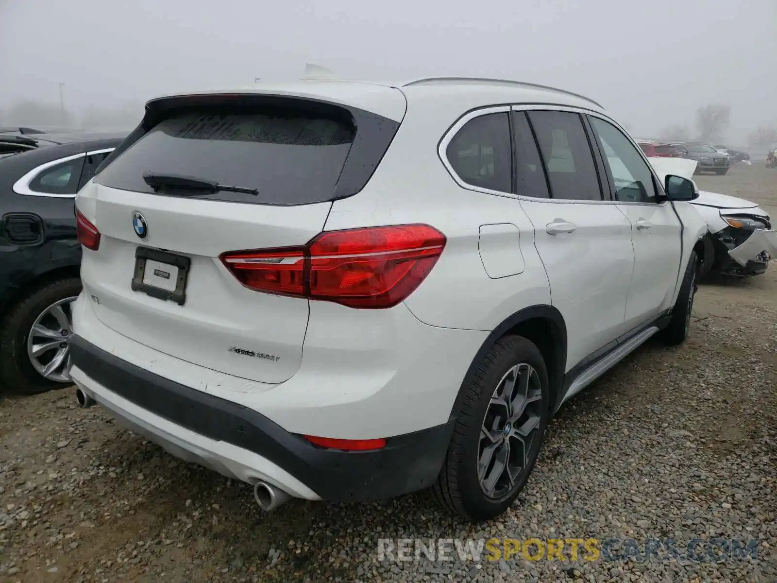 4 Фотография поврежденного автомобиля WBXJG9C03L5R00790 BMW X1 2020