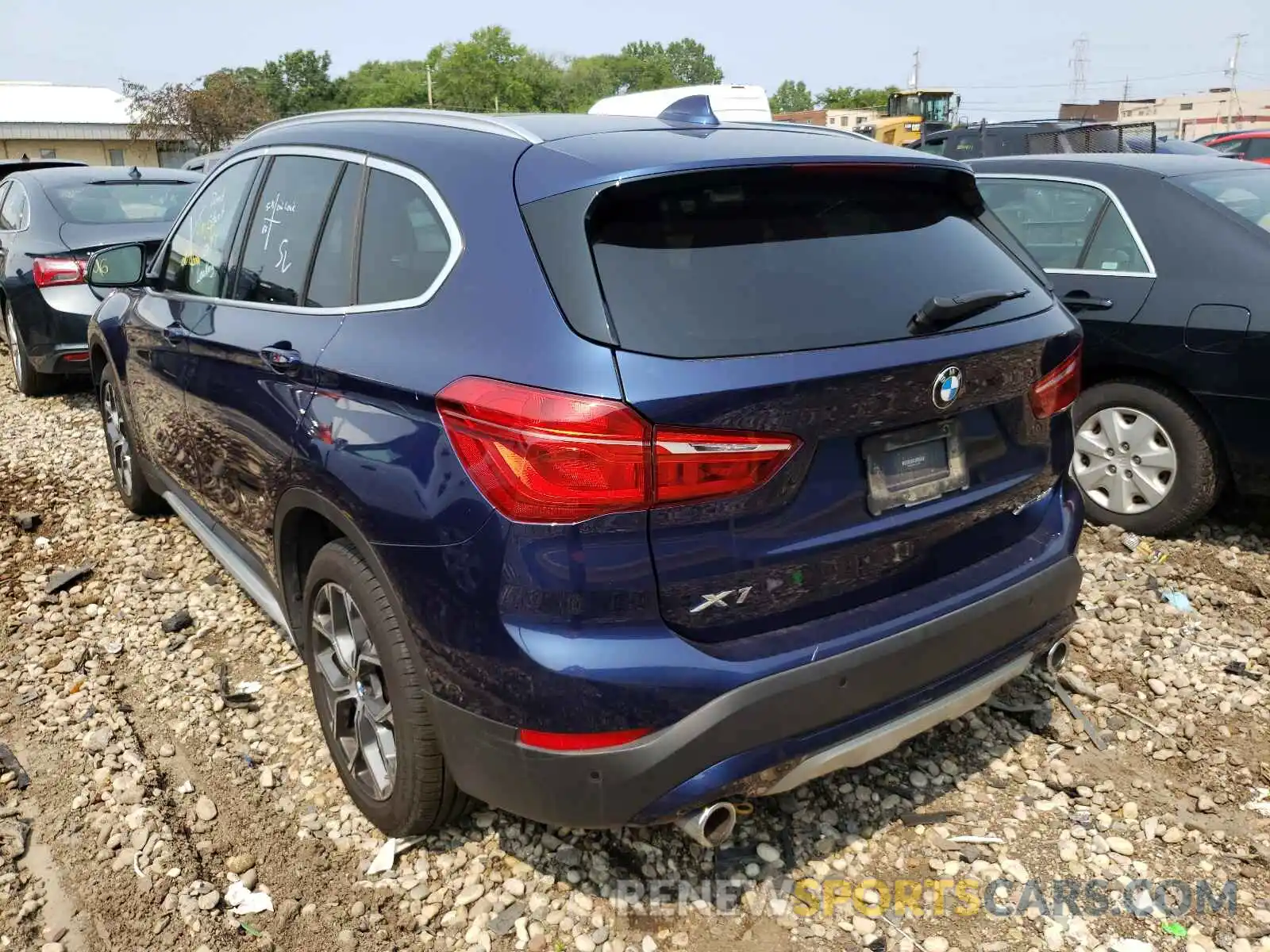 3 Фотография поврежденного автомобиля WBXJG9C04L3L85682 BMW X1 2020