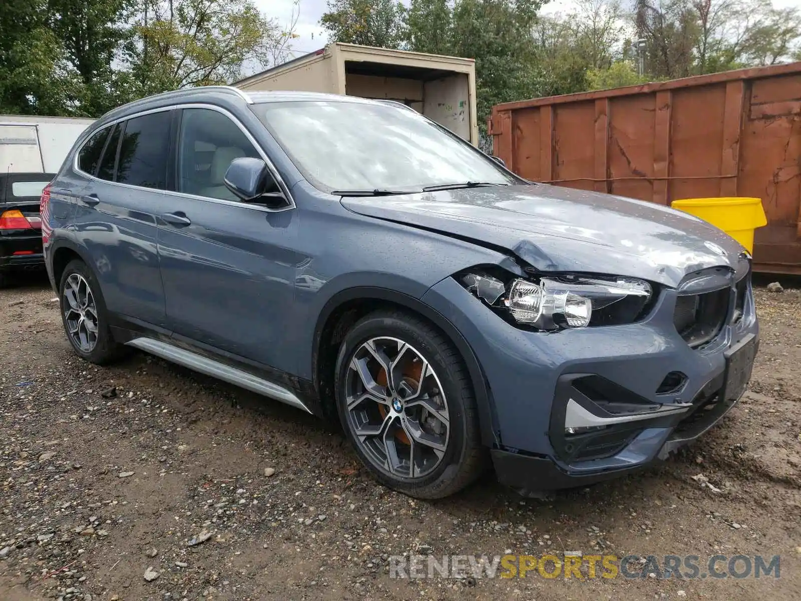 1 Фотография поврежденного автомобиля WBXJG9C04L5P25885 BMW X1 2020