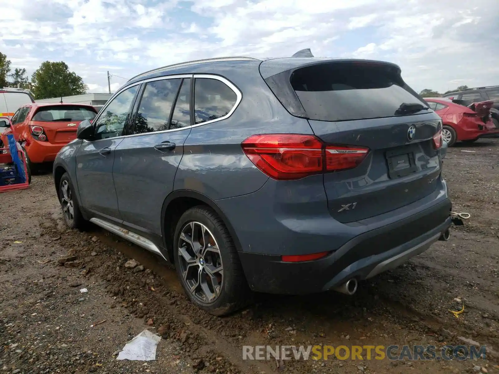 3 Photograph of a damaged car WBXJG9C04L5P25885 BMW X1 2020