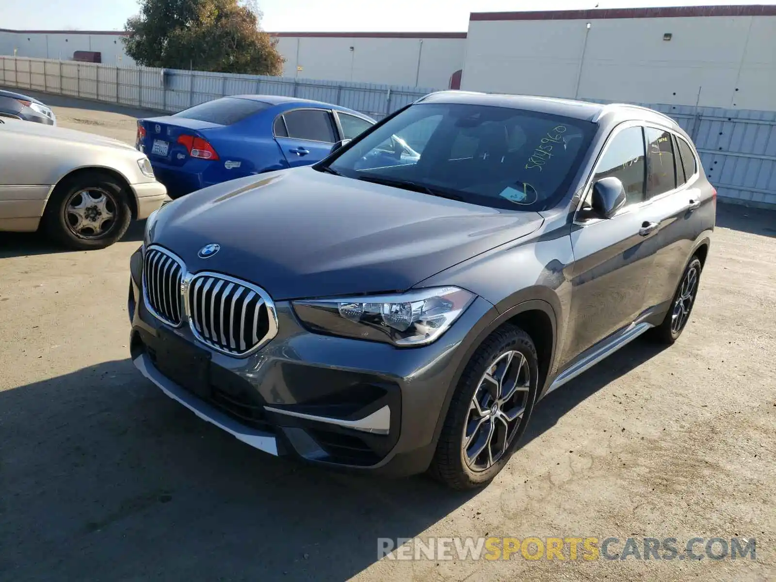 2 Фотография поврежденного автомобиля WBXJG9C04L5P89649 BMW X1 2020