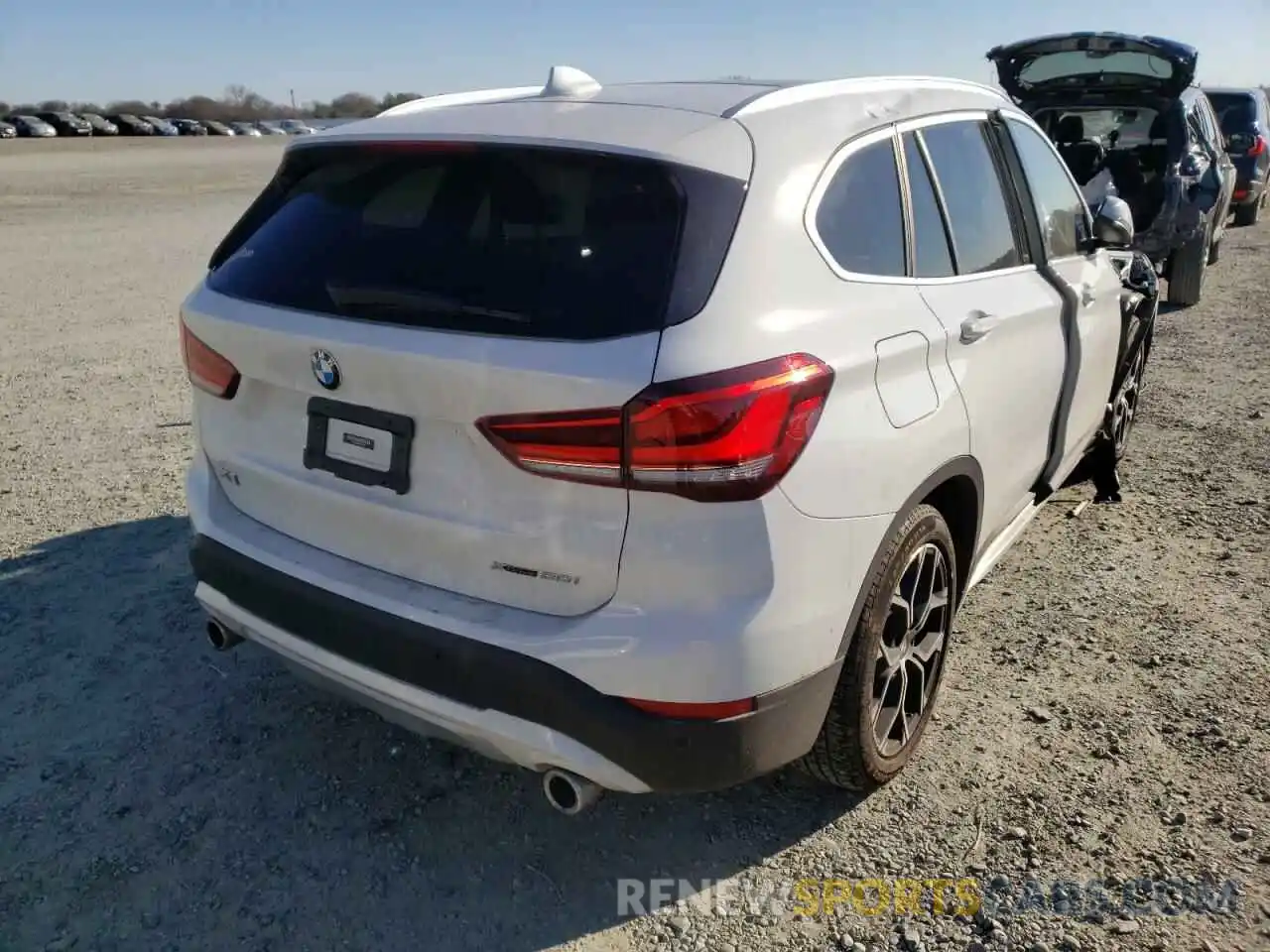 4 Фотография поврежденного автомобиля WBXJG9C04L5R77359 BMW X1 2020