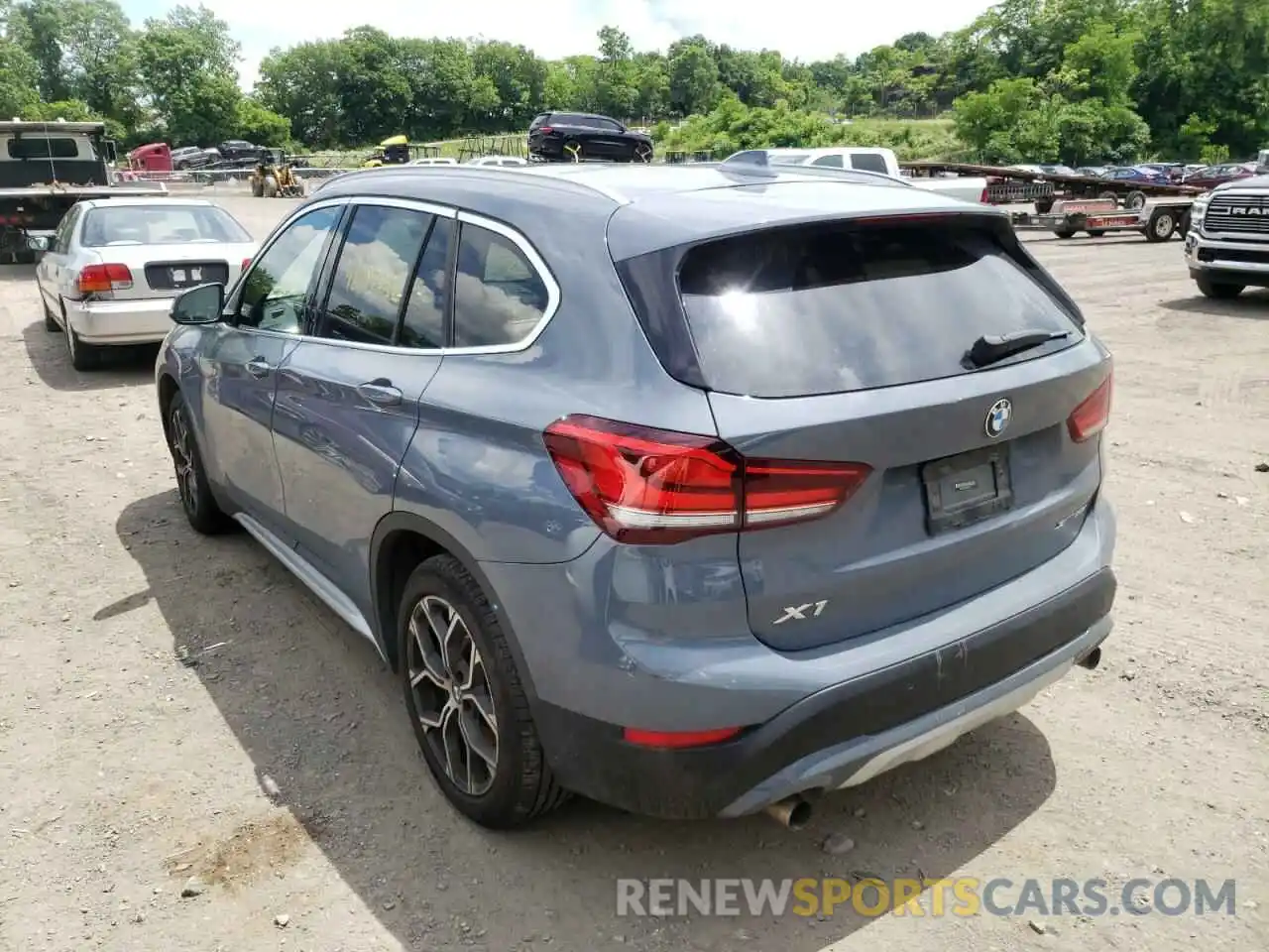 3 Photograph of a damaged car WBXJG9C04L5R78477 BMW X1 2020