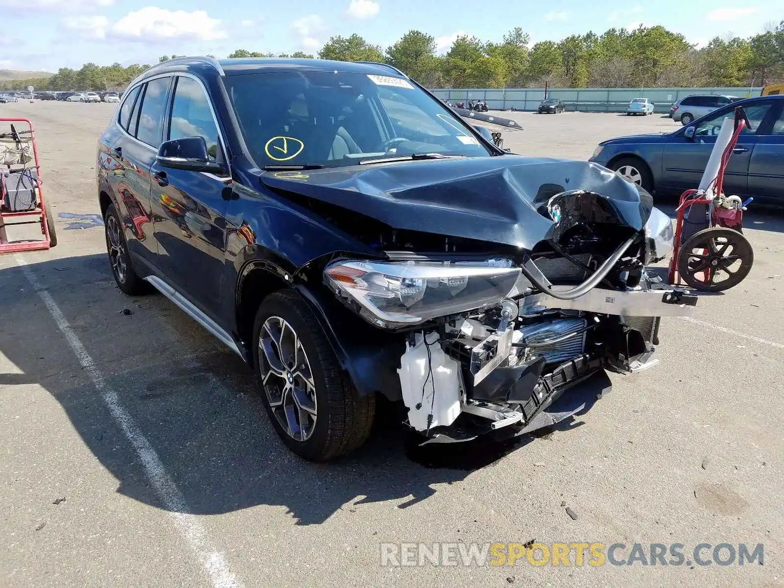 1 Фотография поврежденного автомобиля WBXJG9C05L5P68938 BMW X1 2020