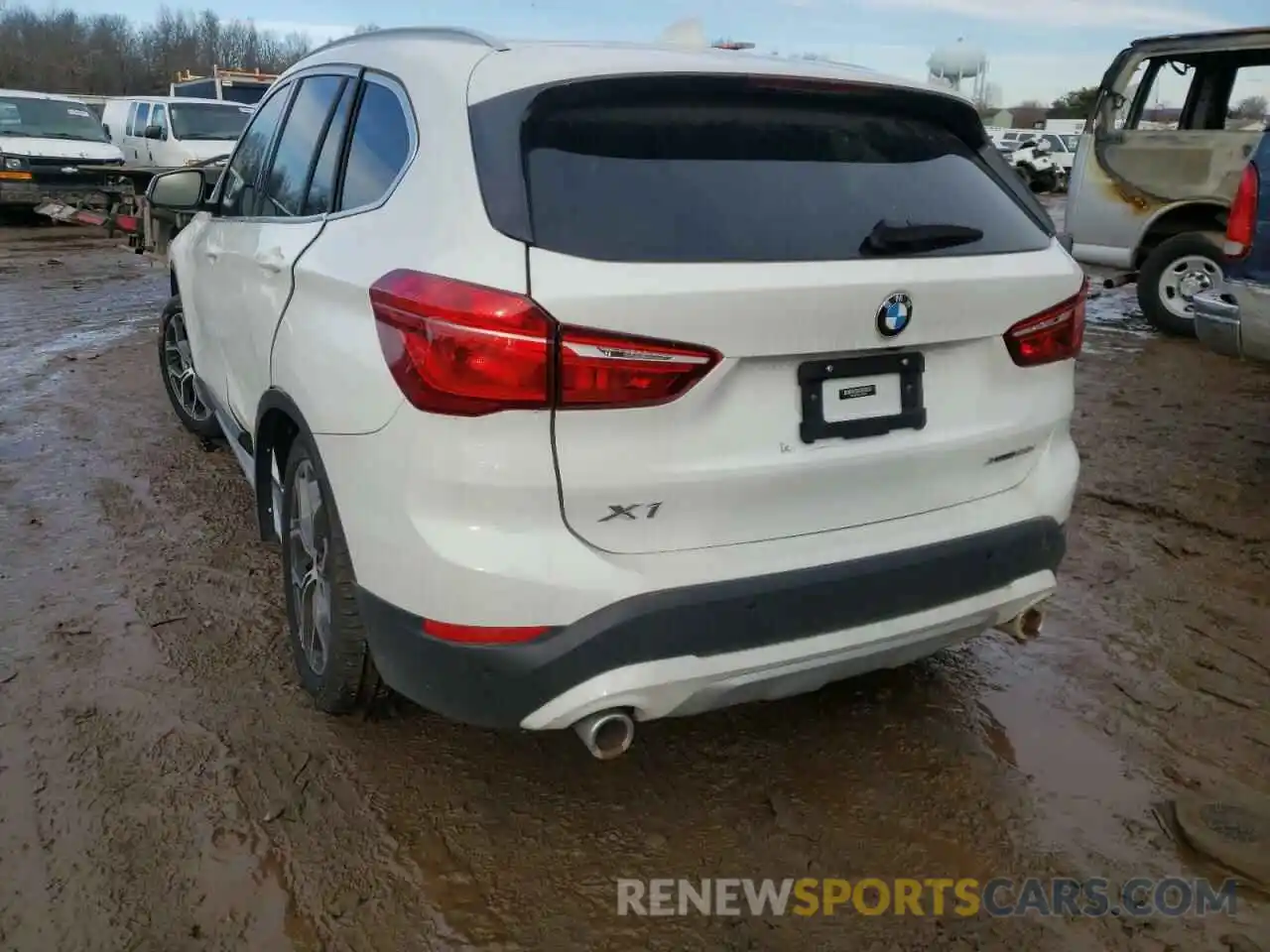 3 Фотография поврежденного автомобиля WBXJG9C05L5P96769 BMW X1 2020