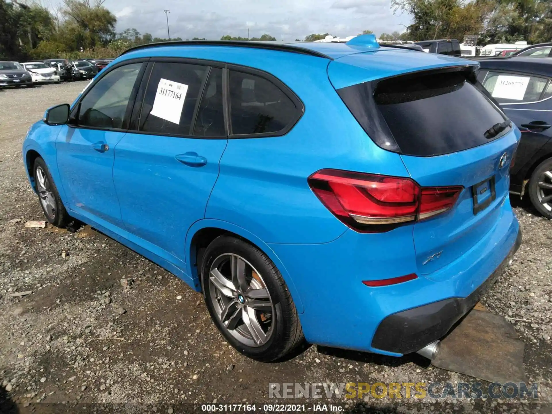 3 Фотография поврежденного автомобиля WBXJG9C05L5R28641 BMW X1 2020