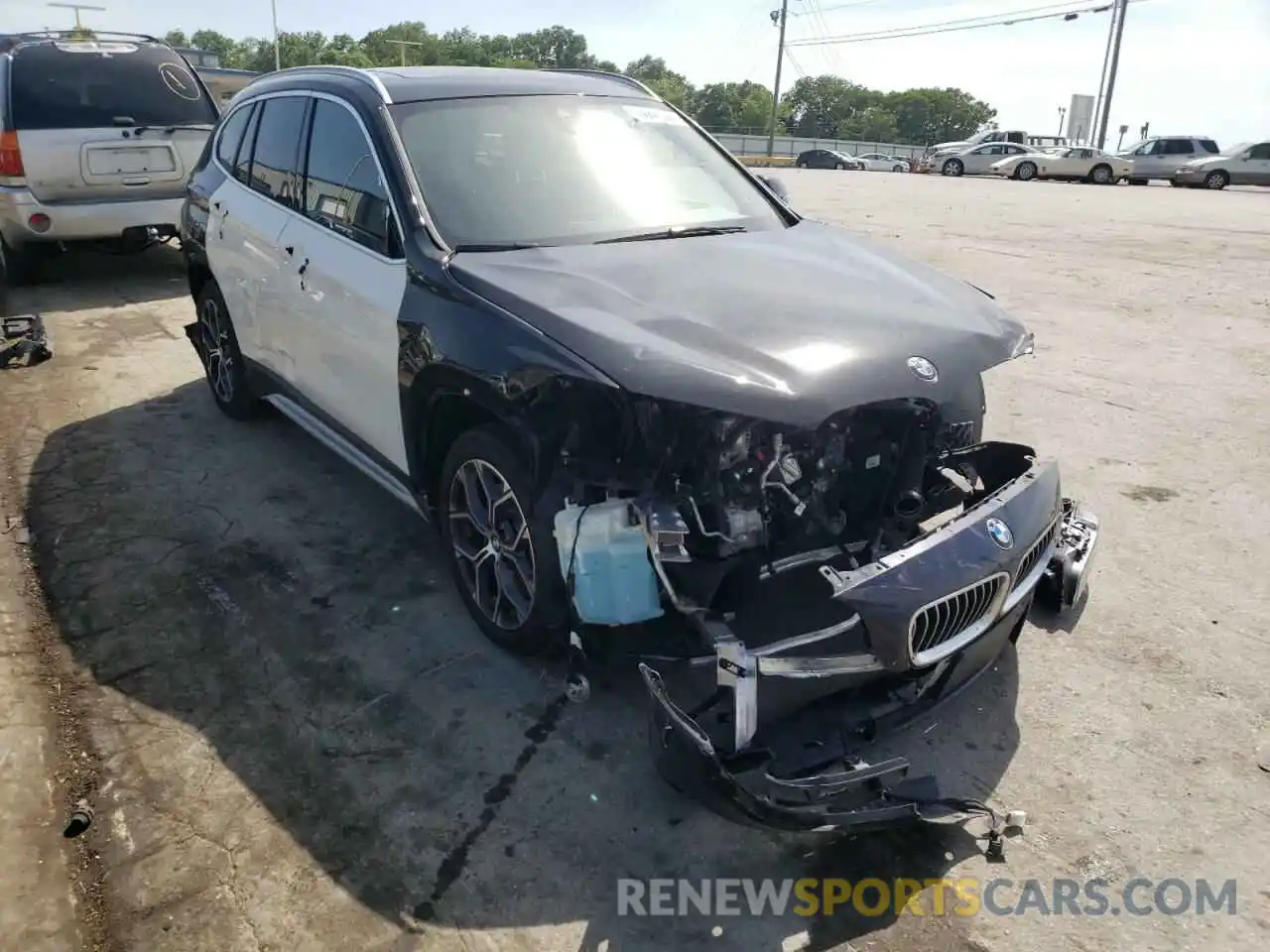 1 Photograph of a damaged car WBXJG9C05L5R33029 BMW X1 2020