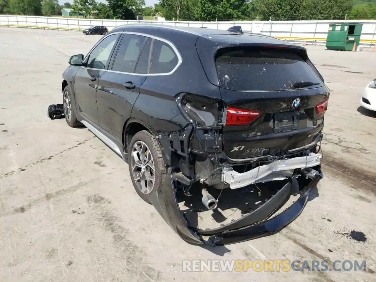 3 Photograph of a damaged car WBXJG9C05L5R33029 BMW X1 2020