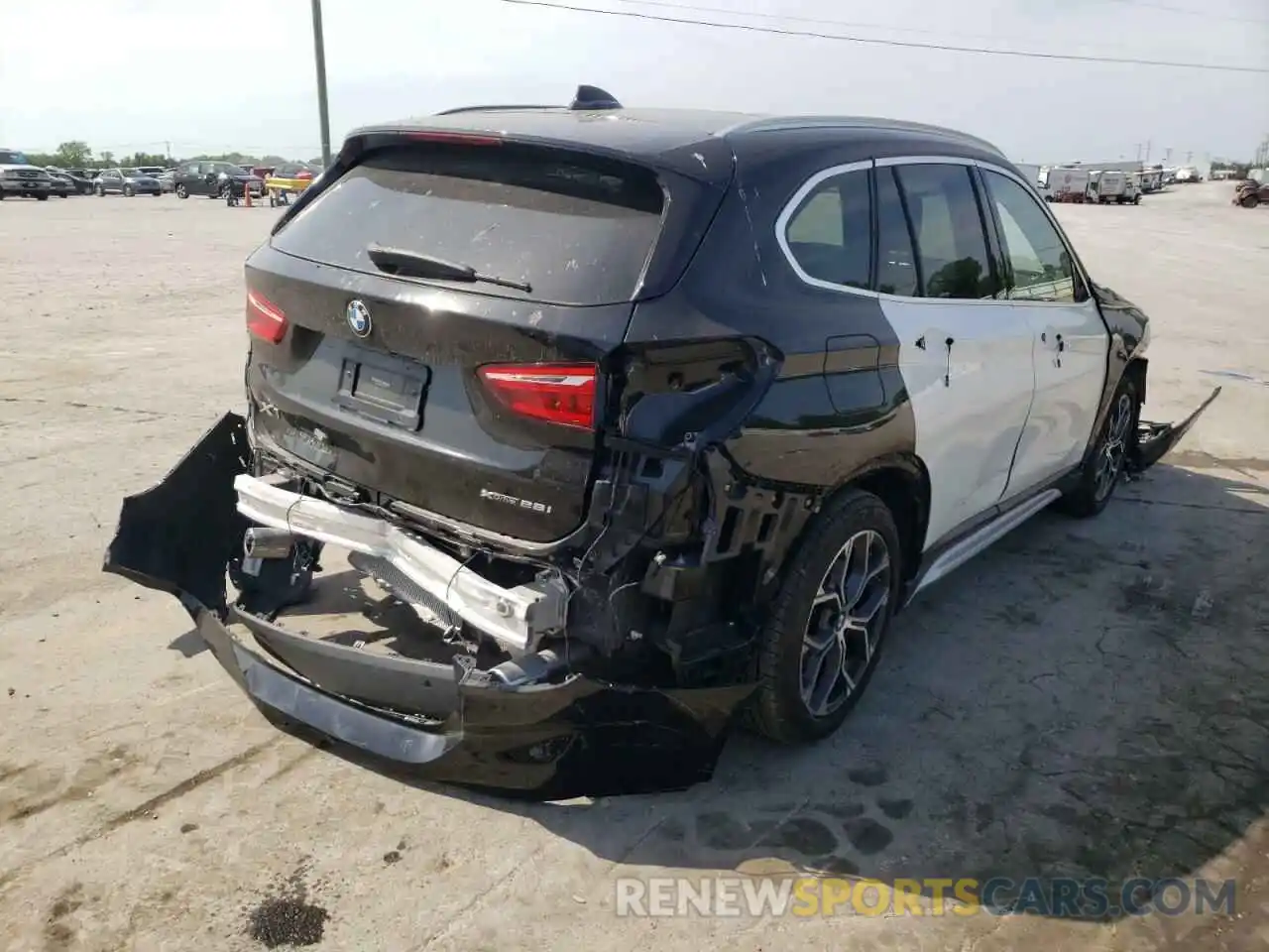 4 Photograph of a damaged car WBXJG9C05L5R33029 BMW X1 2020