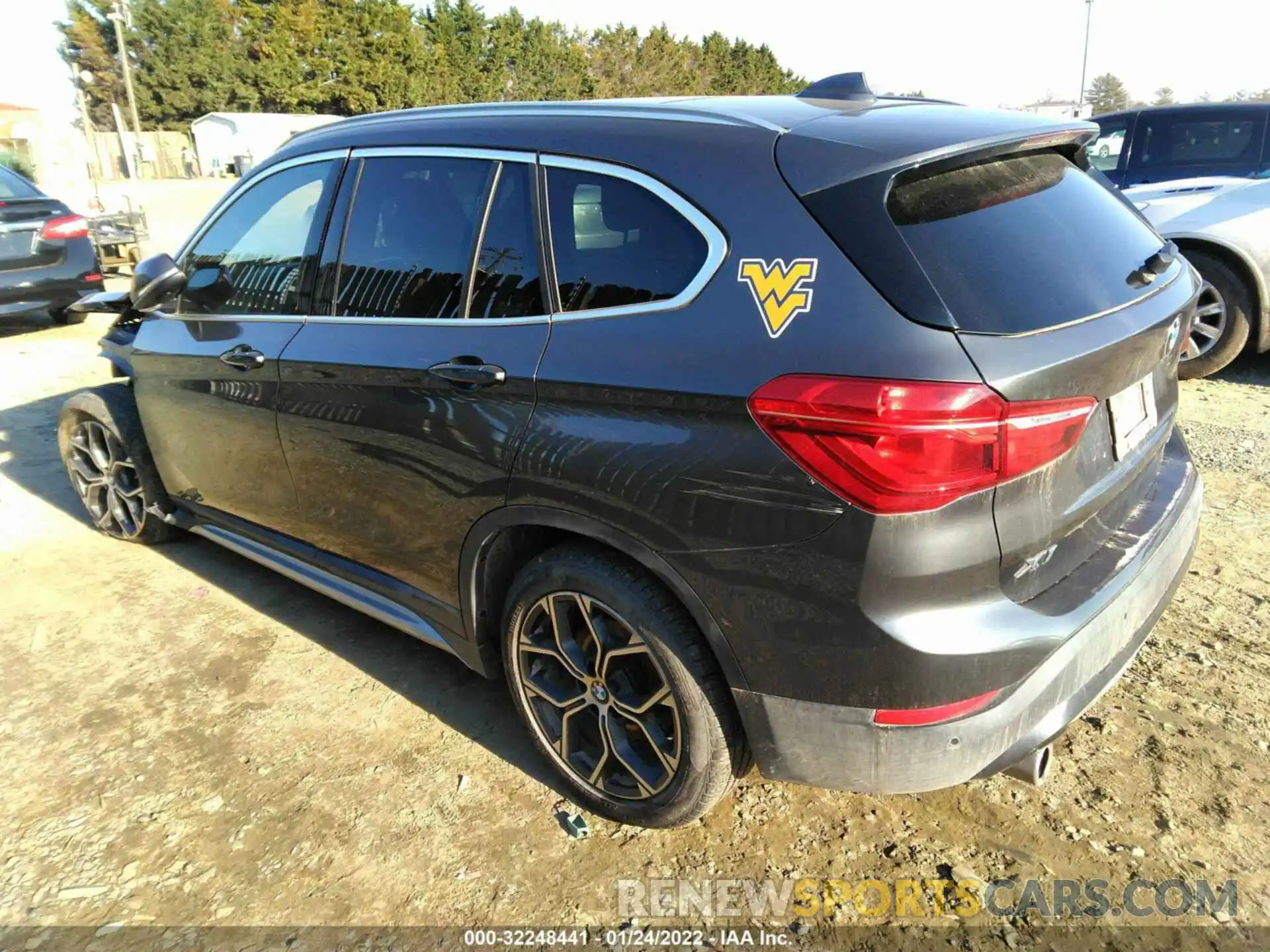 3 Photograph of a damaged car WBXJG9C06L5P42123 BMW X1 2020