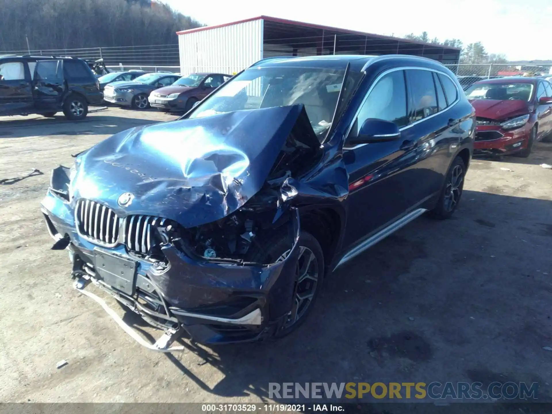 2 Фотография поврежденного автомобиля WBXJG9C06L5P56944 BMW X1 2020