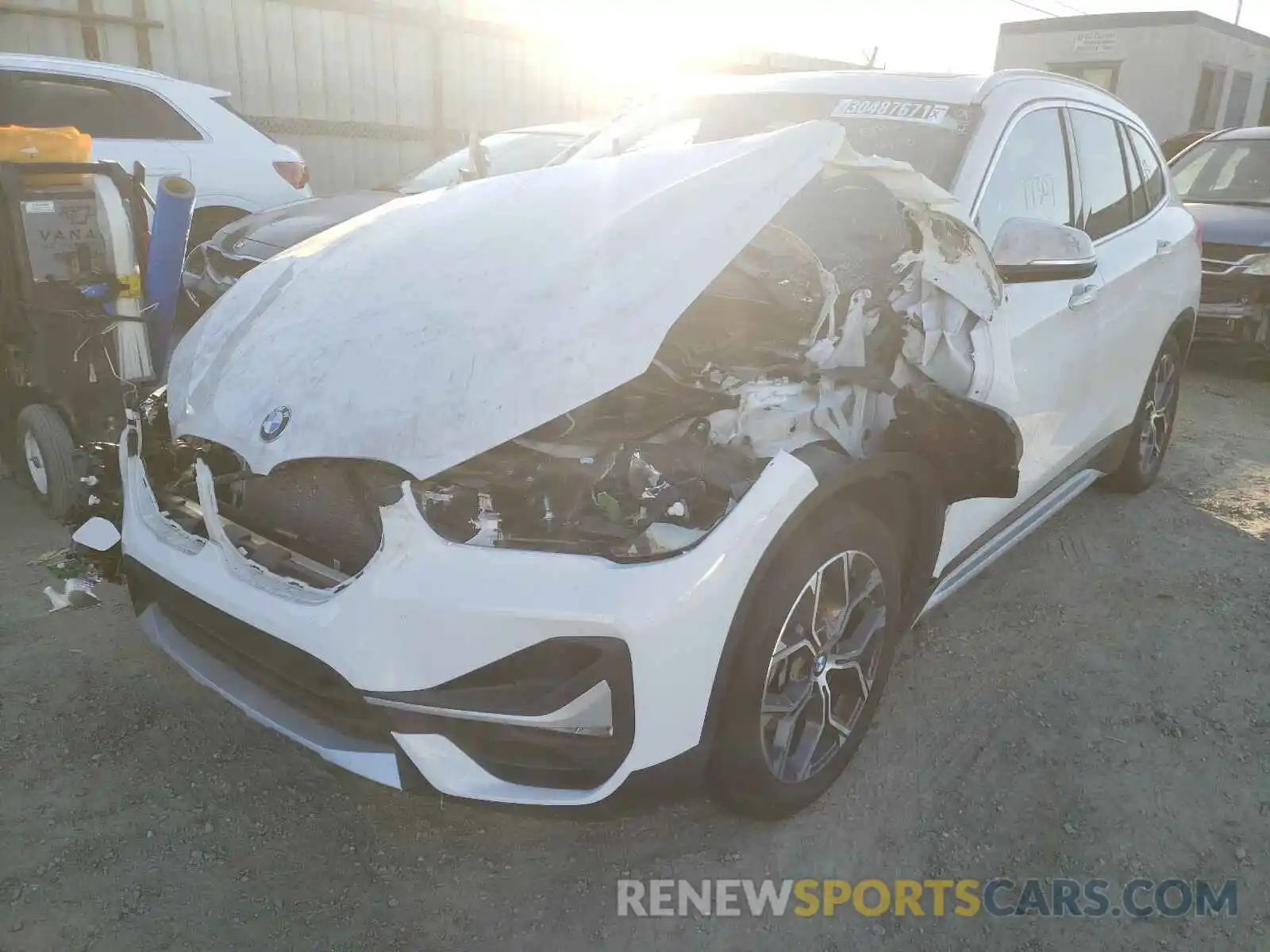 2 Фотография поврежденного автомобиля WBXJG9C06L5P74800 BMW X1 2020