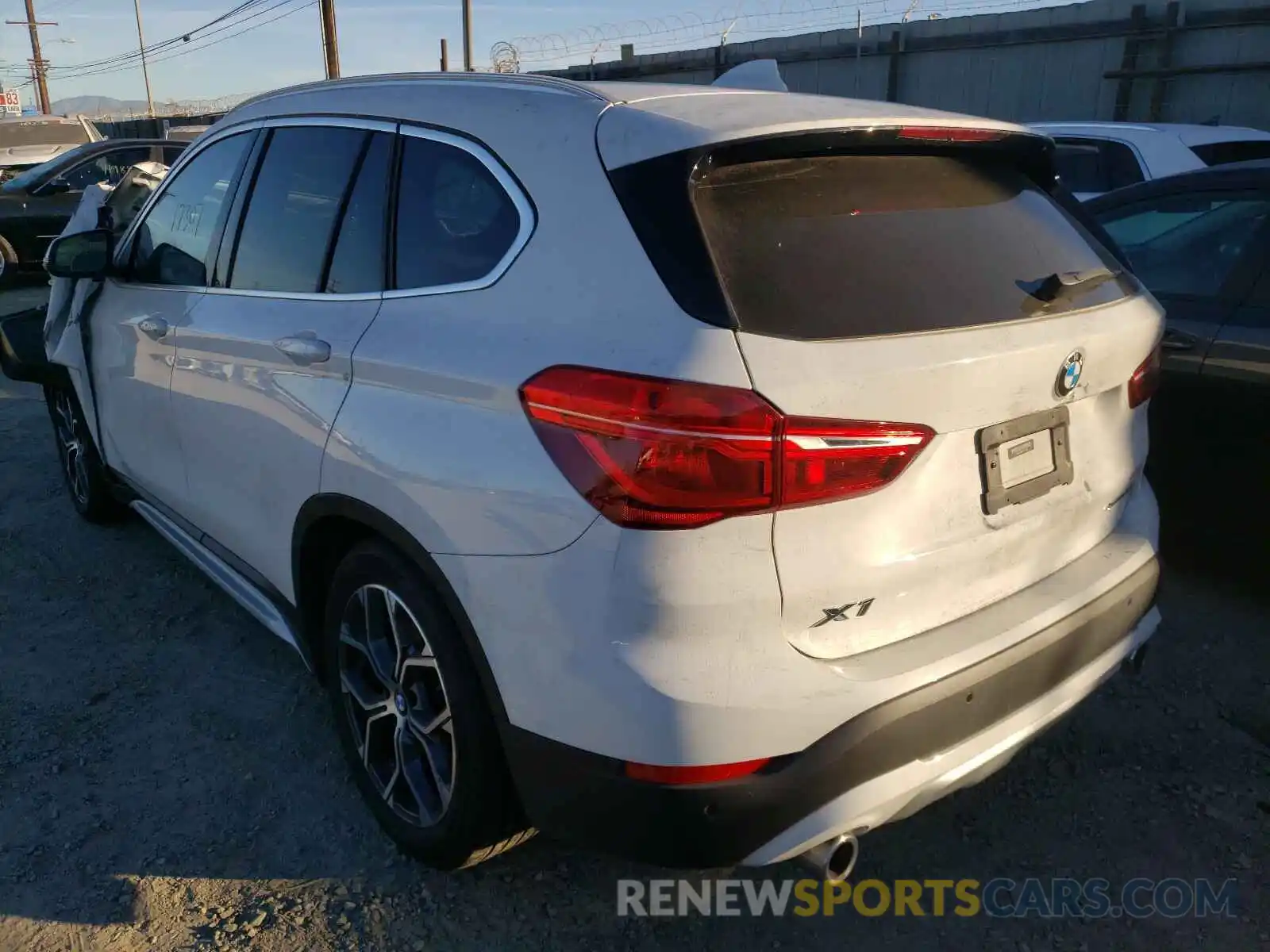 3 Photograph of a damaged car WBXJG9C06L5P74800 BMW X1 2020