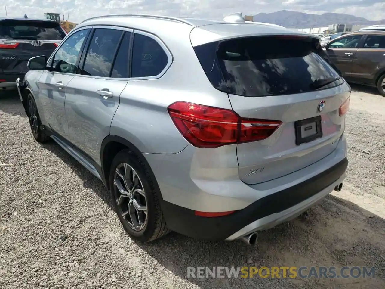 3 Photograph of a damaged car WBXJG9C06L5R01982 BMW X1 2020