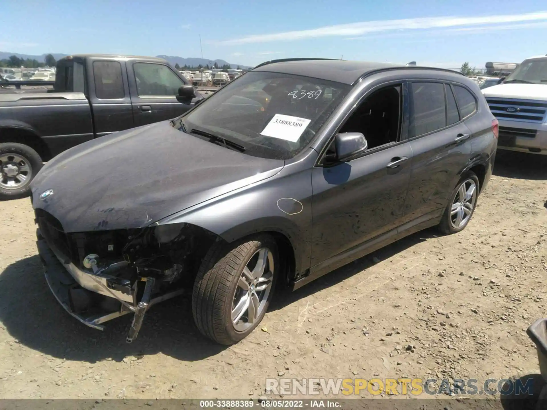 2 Фотография поврежденного автомобиля WBXJG9C06L5R49501 BMW X1 2020