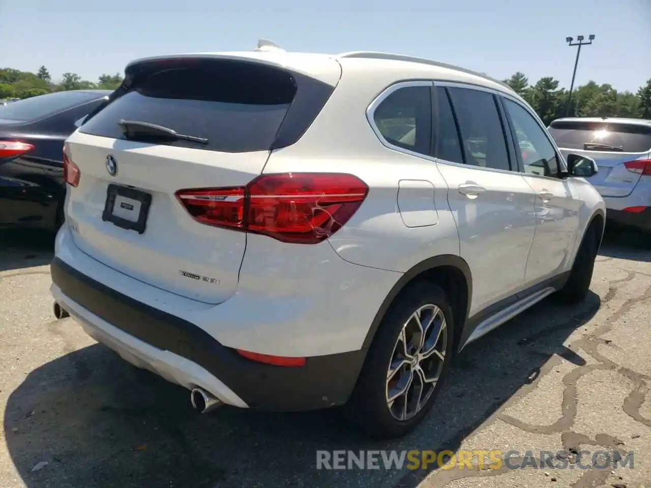 4 Photograph of a damaged car WBXJG9C07L5P74532 BMW X1 2020