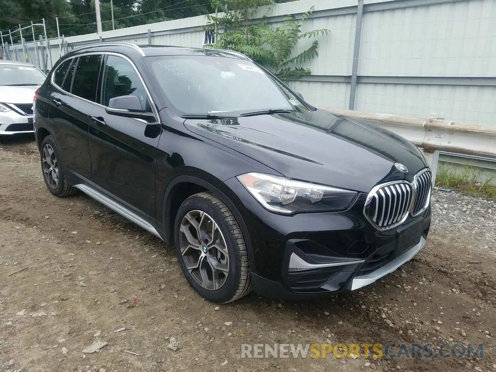 1 Фотография поврежденного автомобиля WBXJG9C07L5R06222 BMW X1 2020