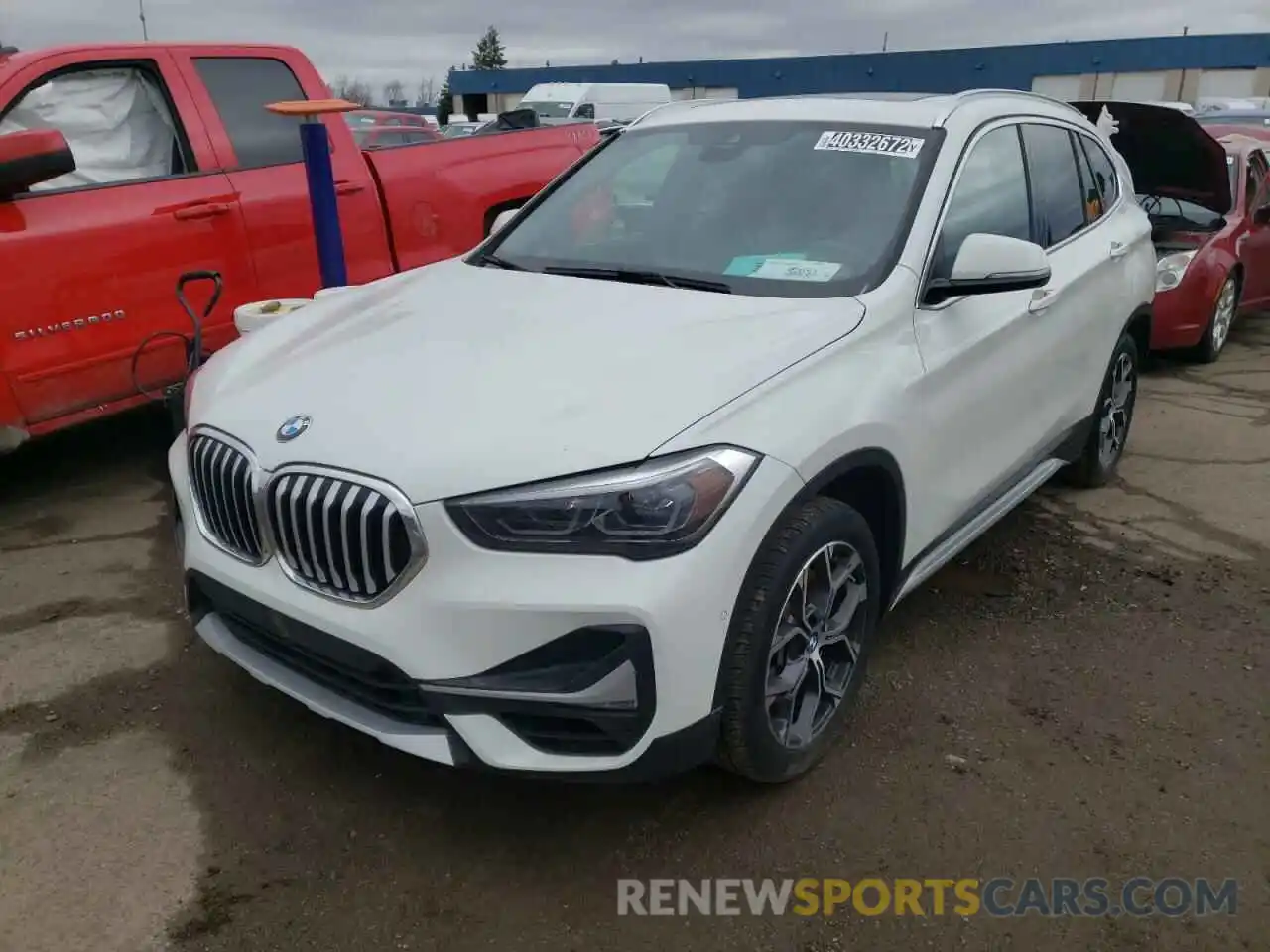 2 Фотография поврежденного автомобиля WBXJG9C07L5R53072 BMW X1 2020