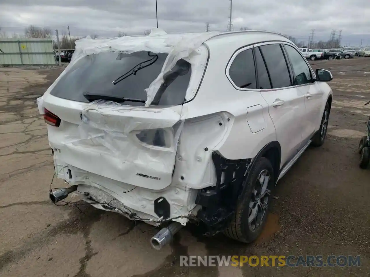 4 Photograph of a damaged car WBXJG9C07L5R53072 BMW X1 2020