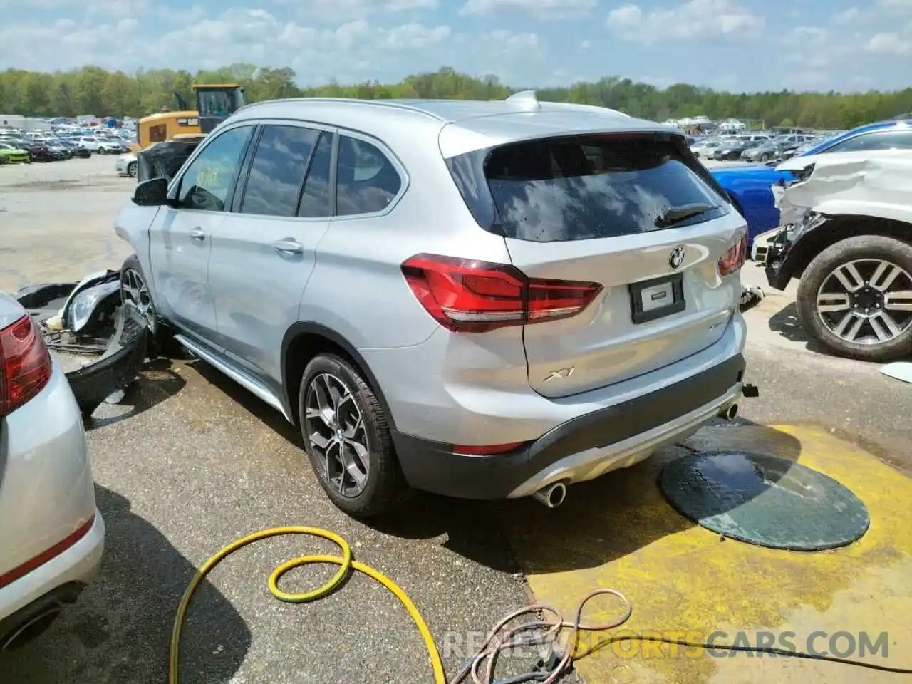 3 Фотография поврежденного автомобиля WBXJG9C07L5R79834 BMW X1 2020