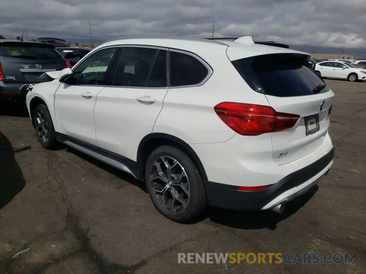 3 Photograph of a damaged car WBXJG9C08L3L81117 BMW X1 2020