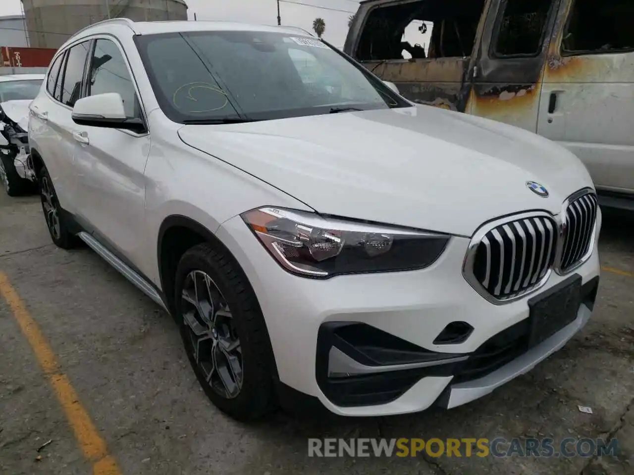 1 Фотография поврежденного автомобиля WBXJG9C08L5P88312 BMW X1 2020