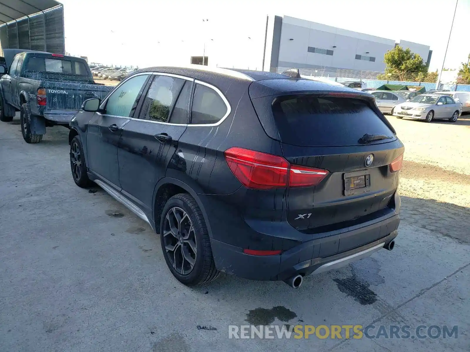 3 Photograph of a damaged car WBXJG9C08L5P91307 BMW X1 2020